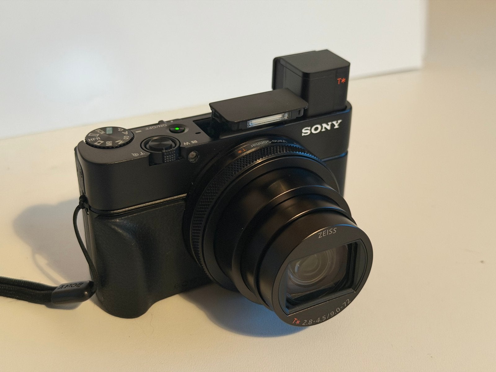 Sony RX100 VII - Zo goed als nieuw met extra's, Accu, Ophalen of Verzenden, Zo goed als nieuw, Compactcamera