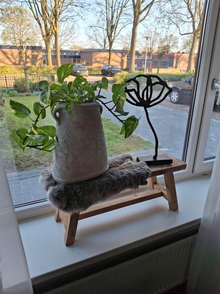 Vensterbank bankje, Ophalen