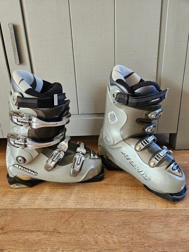 Atomic Ski Schoenen Maat 4 (36,5/37), Ophalen