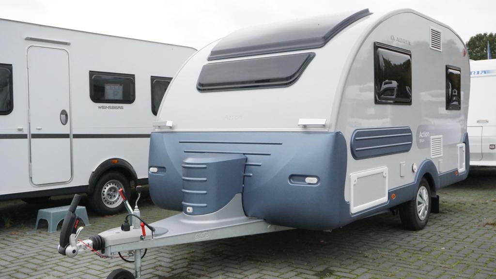 Adria Action 391 LH ACTIE!, Caravans en Kamperen, Overige typen, Tot en met 2, Bedrijf, 750 - 1000 kg