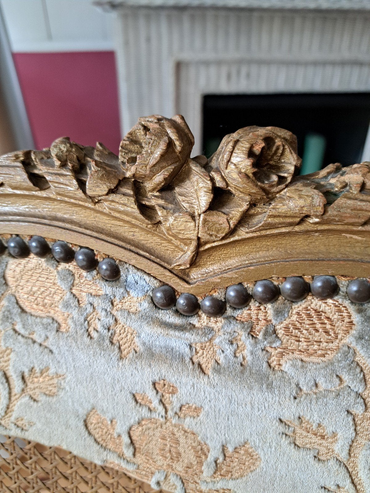 Brocante boudoir Frans stoel goud roos fluweel Louis XVI, Antiek en Kunst, Antiek | Meubels | Stoelen en Banken, Ophalen