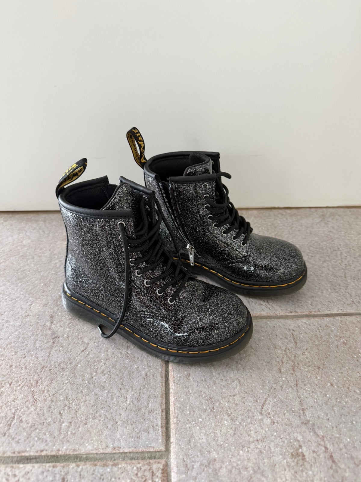 Dr Martens laarzen laarsjes meisje maat 27, Ophalen of Verzenden, Zo goed als nieuw, Meisje, Laarzen