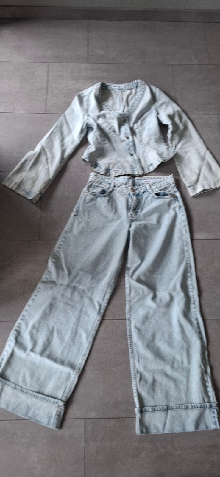 kledingpakket jeans broek en jeansjas Bershka 36  denim set, Blauw, Maat 36 (S), Gedragen, Bershka