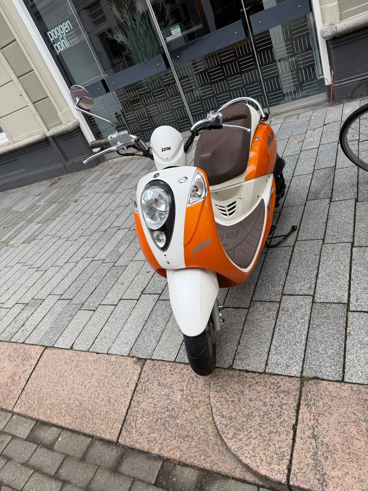 SYM Mio Scooter - Oranje/Wit - Zo goed als nieuw, Ophalen of Verzenden, Zo goed als nieuw, Benzine, SYM