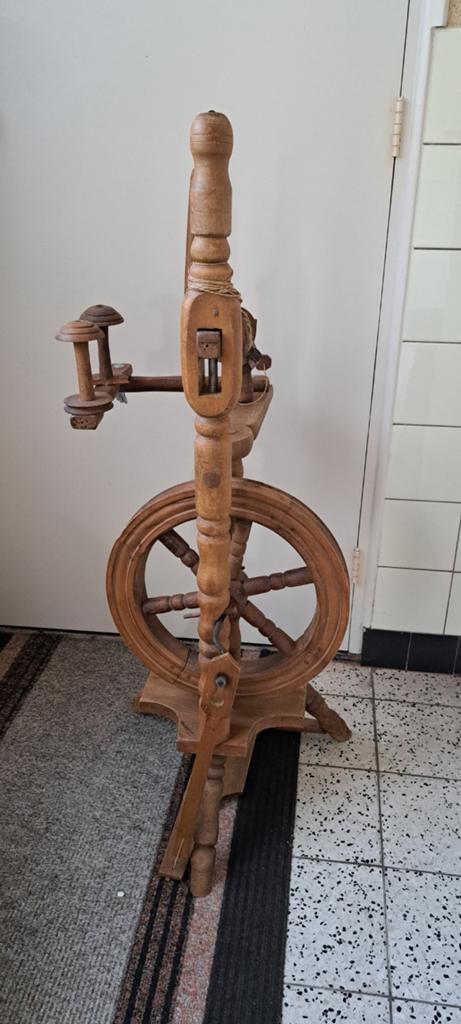 Spinnewiel, Ophalen, Gebruikt, Spinnewiel