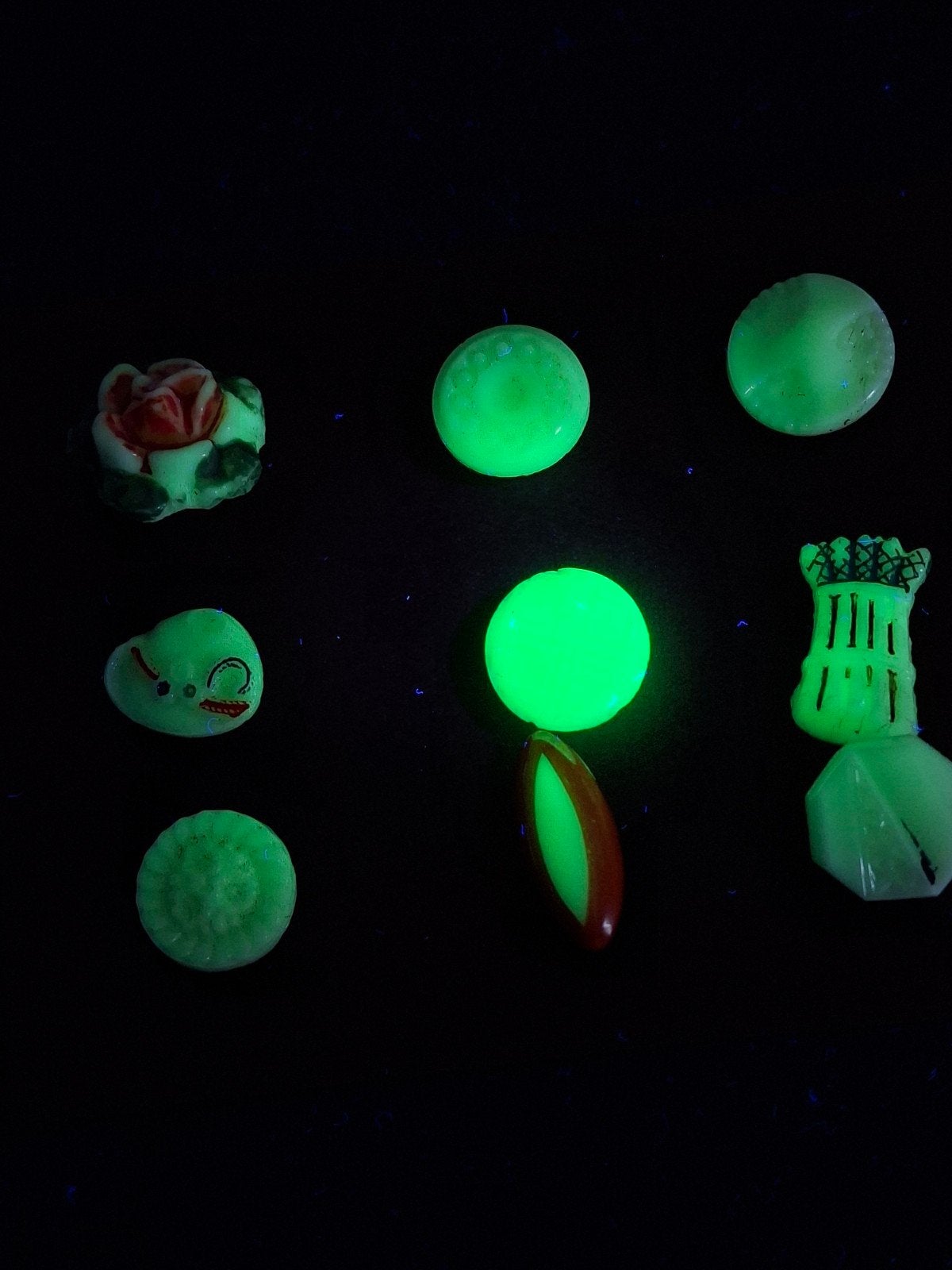 Bijzondere set vintage glazen uranium knopen, Ophalen of Verzenden