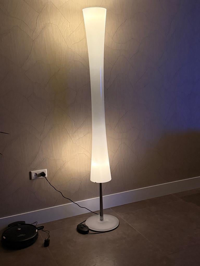 AV Mazzega te 5005 vloerlamp, Ophalen, Glas, Zo goed als nieuw, 150 tot 200 cm