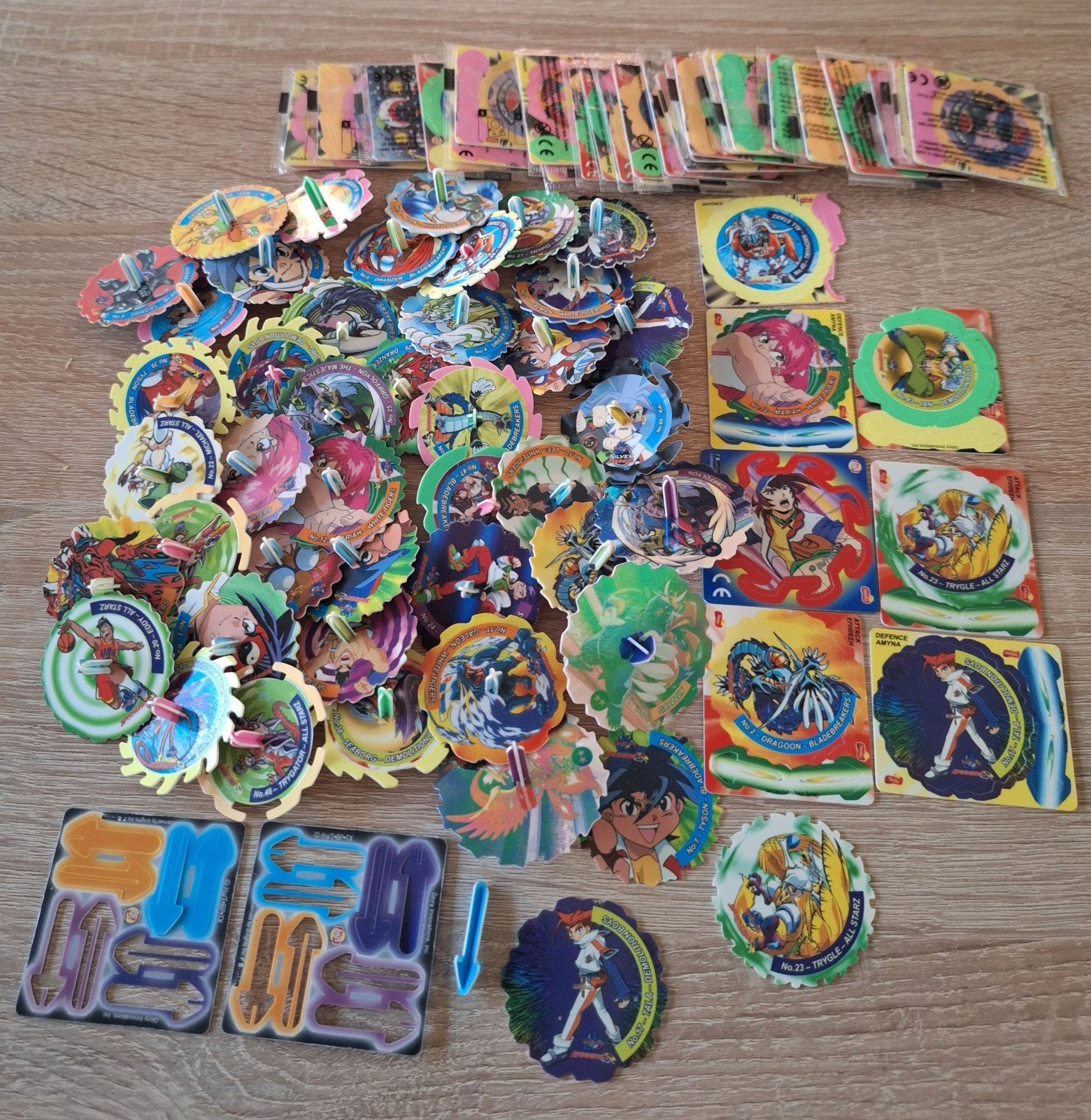 Beyblade Spinners Tazos Series, in verpakking, Verzamelen, Flippo's, Ophalen of Verzenden, Verzameling