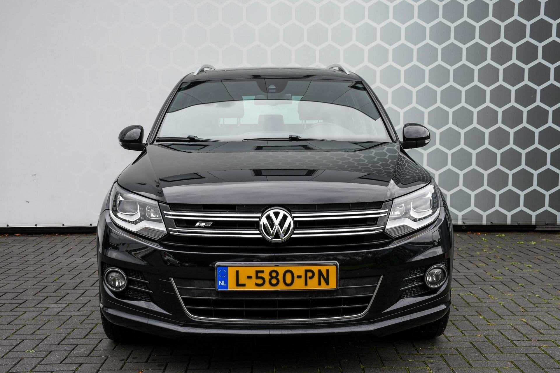 Volkswagen Tiguan 2.0 TSI Sport&Style 4Motion R-line, Auto's, Automaat, Euro 5, Stof, Gebruikt