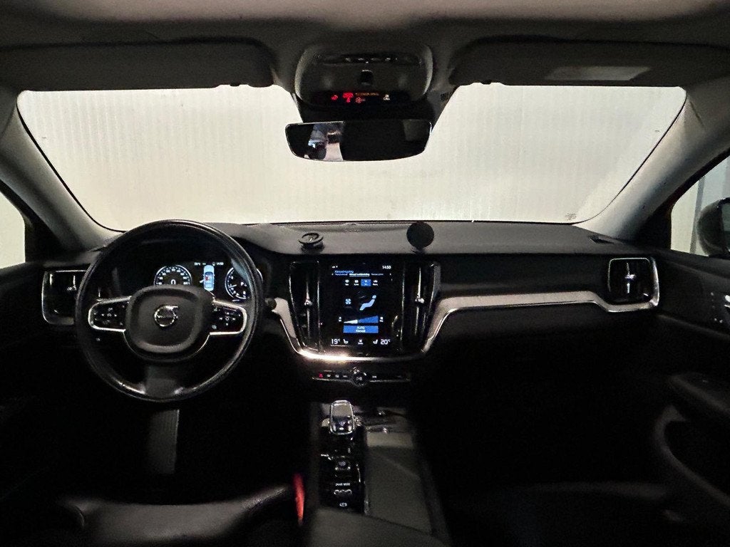 Volvo S60 2.0 B3 Inscription | NAP | PANO | HUD | HARMAN KAR, Euro 6, 4 cilinders, 1969 cc, S60