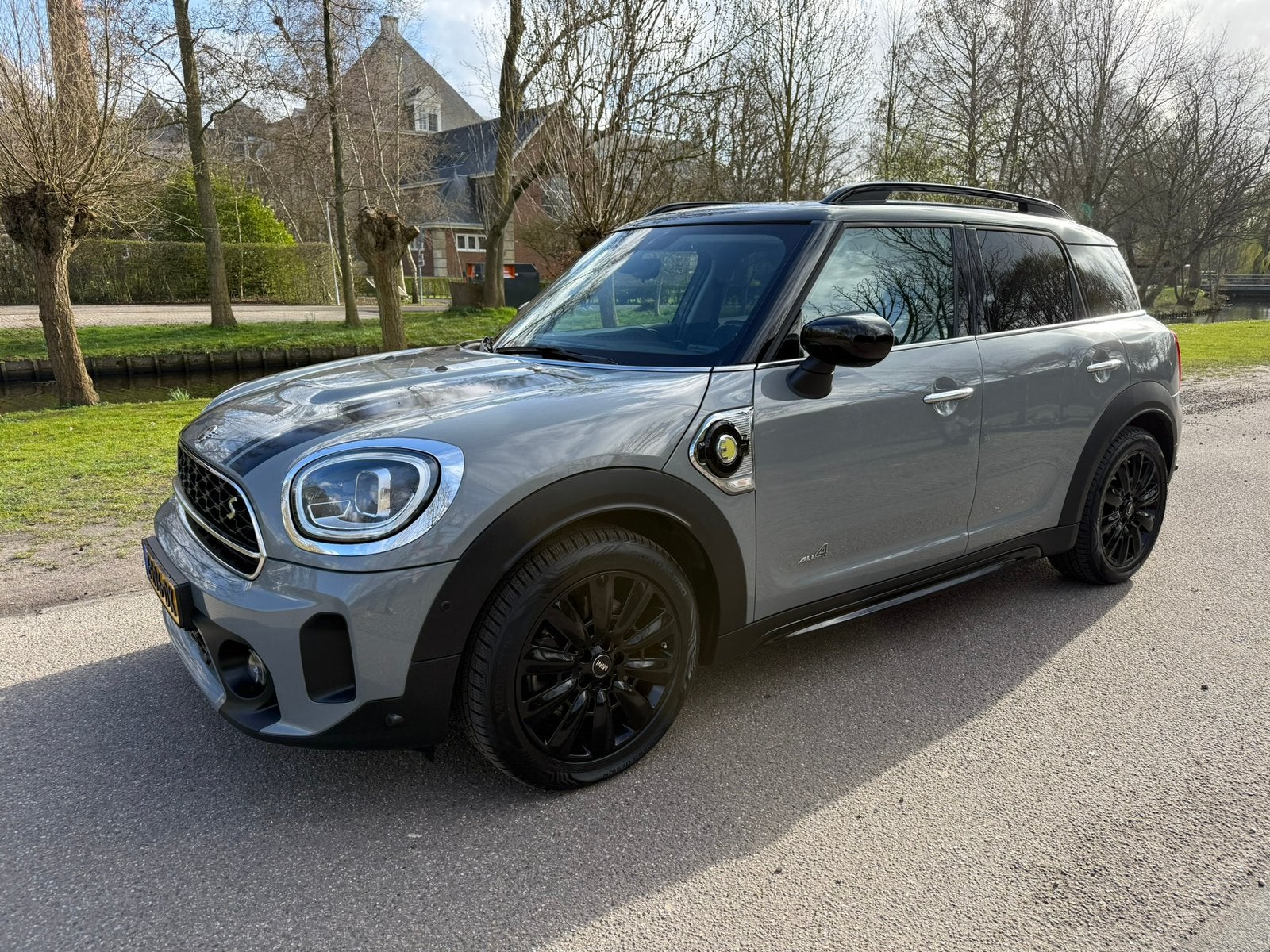 Mini Countryman 220pk Hybrid SE All4, facelift, nw banden, Auto's, Automaat, Countryman, Leder en Stof, Plug-in hybride