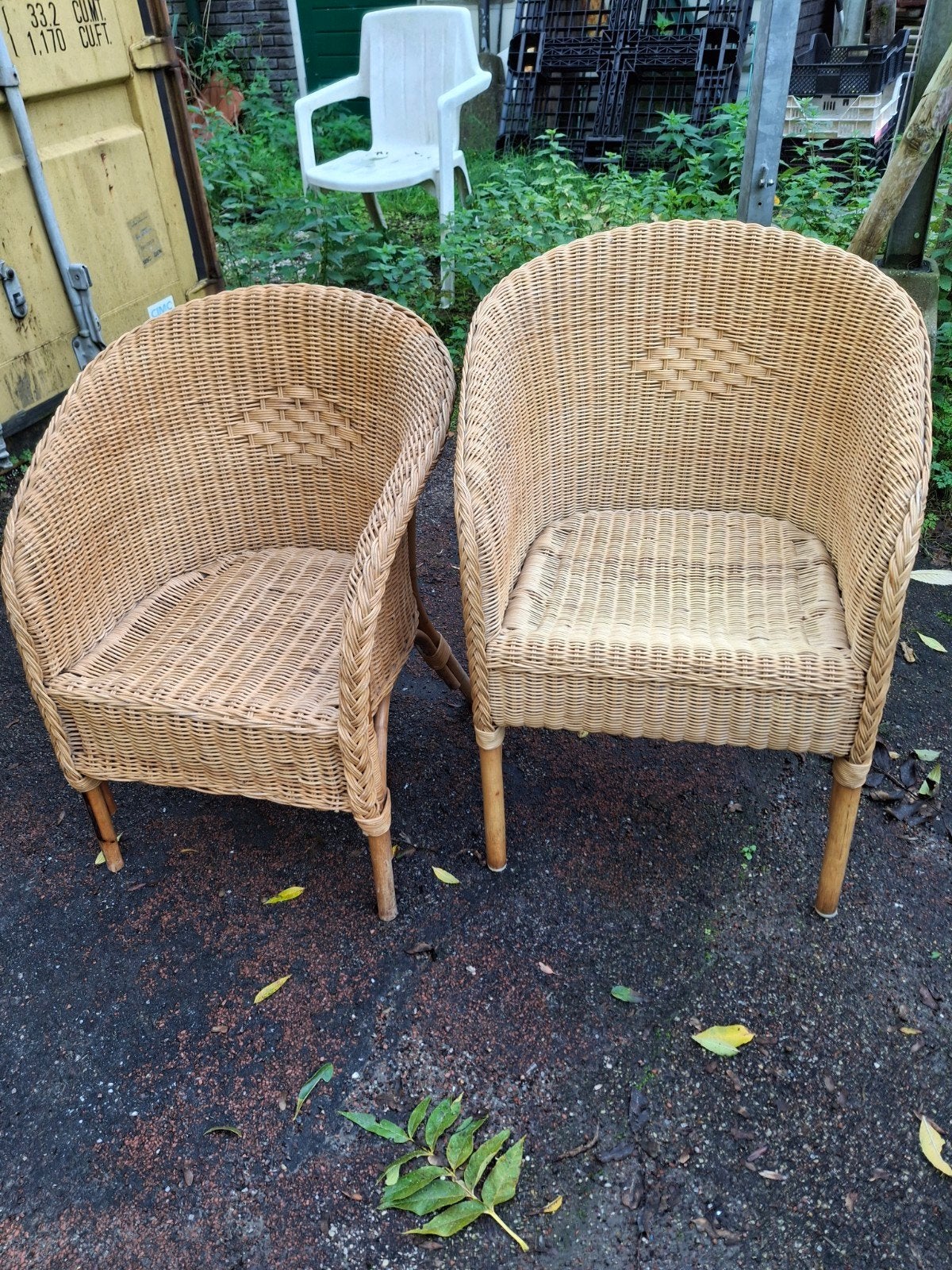Twee rieten stoelen - Gebruikt, Huis en Inrichting, Ophalen, Gebruikt, Twee, Bruin