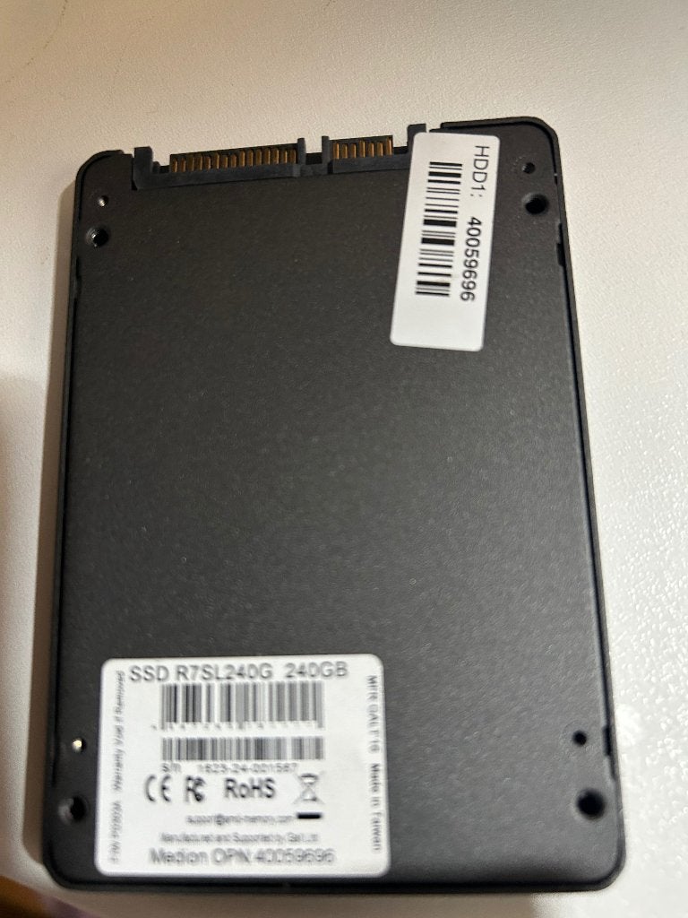 AMD Radeon R7 240GB 2.5” SATA III SSD, Ophalen of Verzenden, Gebruikt, Overige soorten, Overige typen
