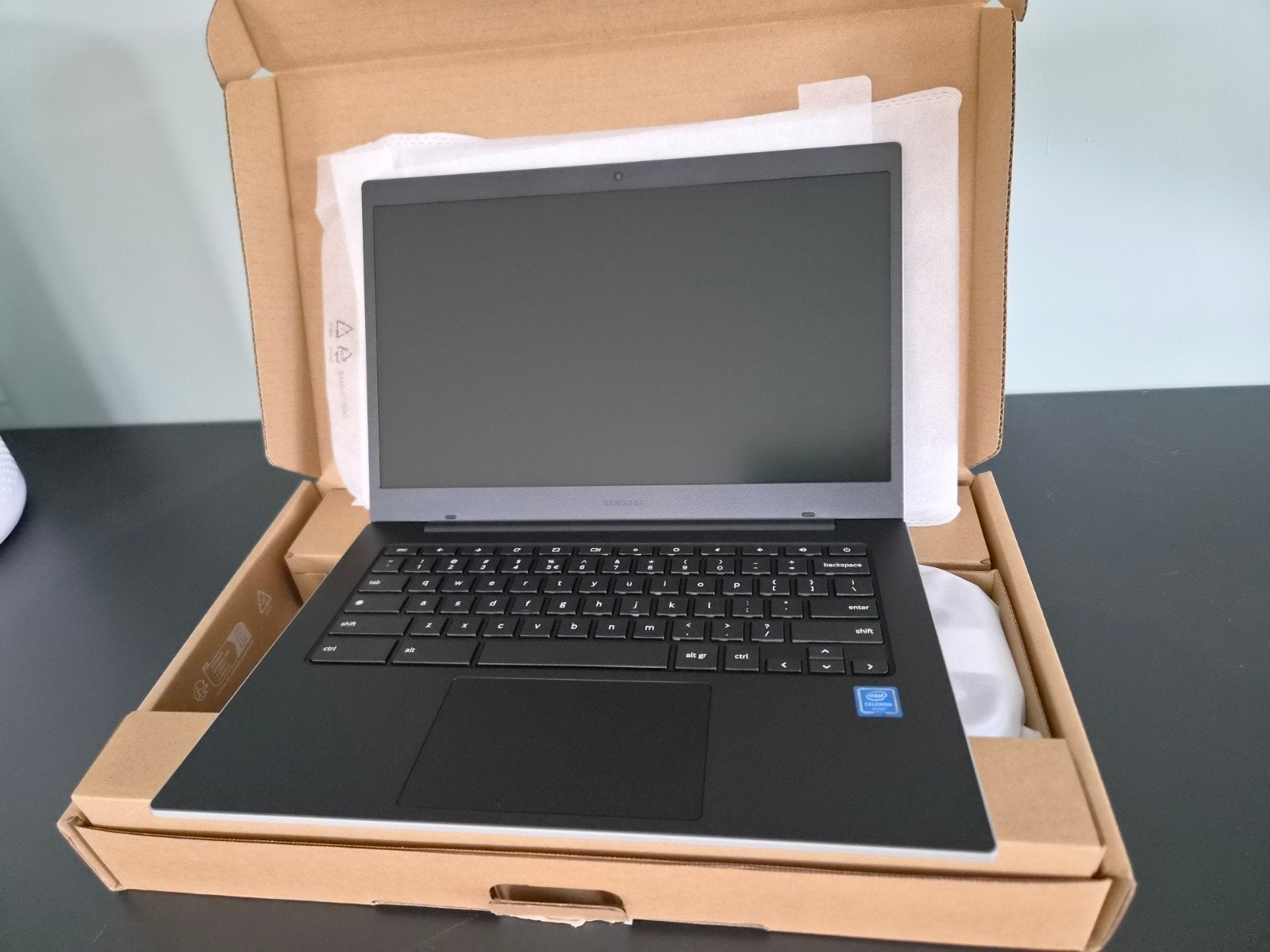 Samsung Galaxy Chromebook Go - Nieuw in doos, Computers en Software, 14 inch, 4 GB of minder, Qwerty, Nieuw