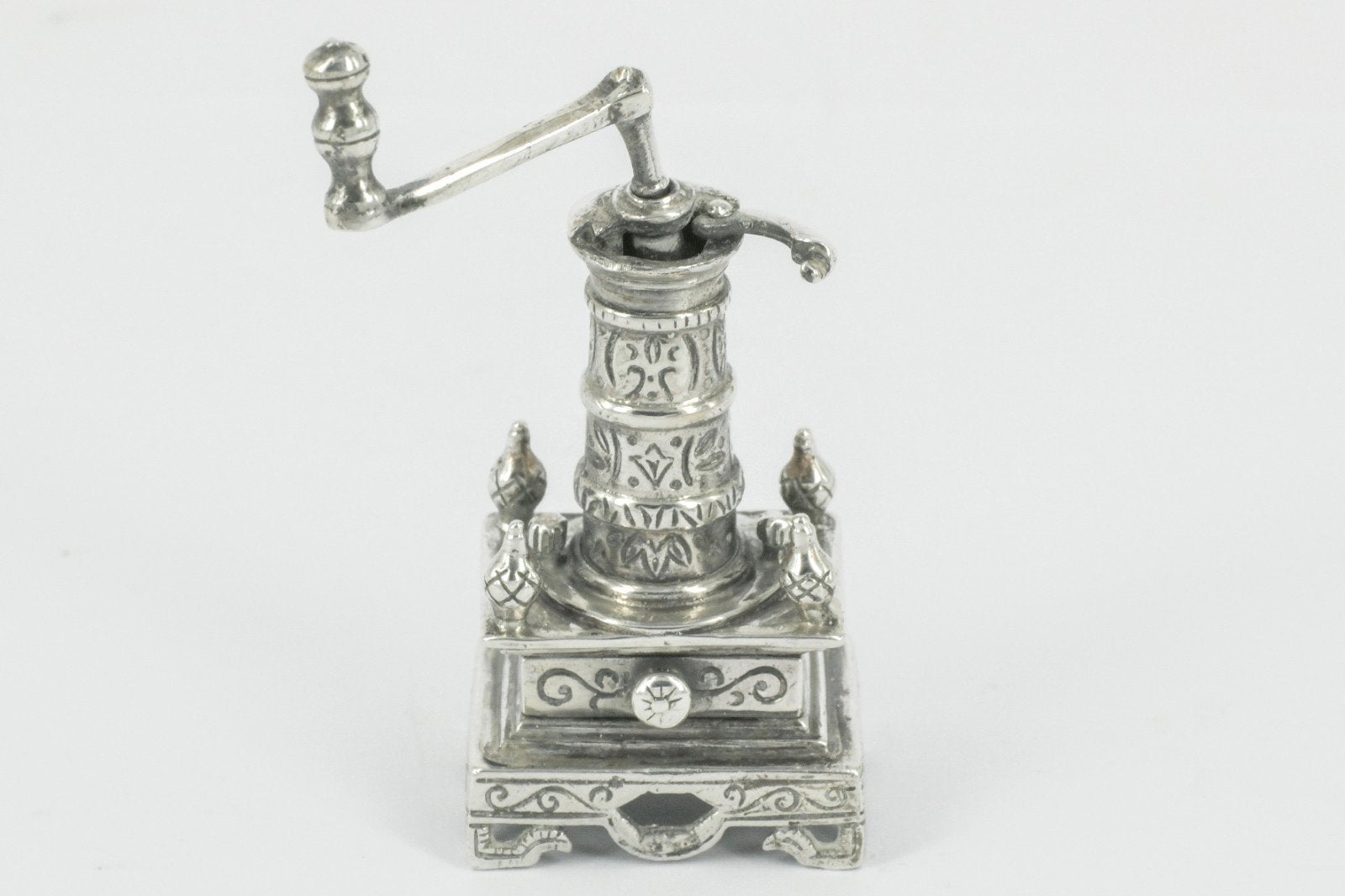 ZILVEREN MINIATUUR KOFFIEMOLEN, Antiek en Kunst, Ophalen of Verzenden, Zilver
