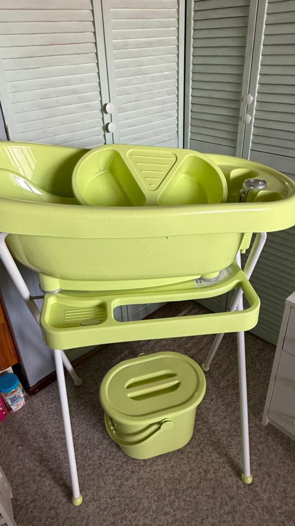 Bébé-Jou Thermobad met toebehoren, Ophalen, Zo goed als nieuw, Badje, Bébé-jou