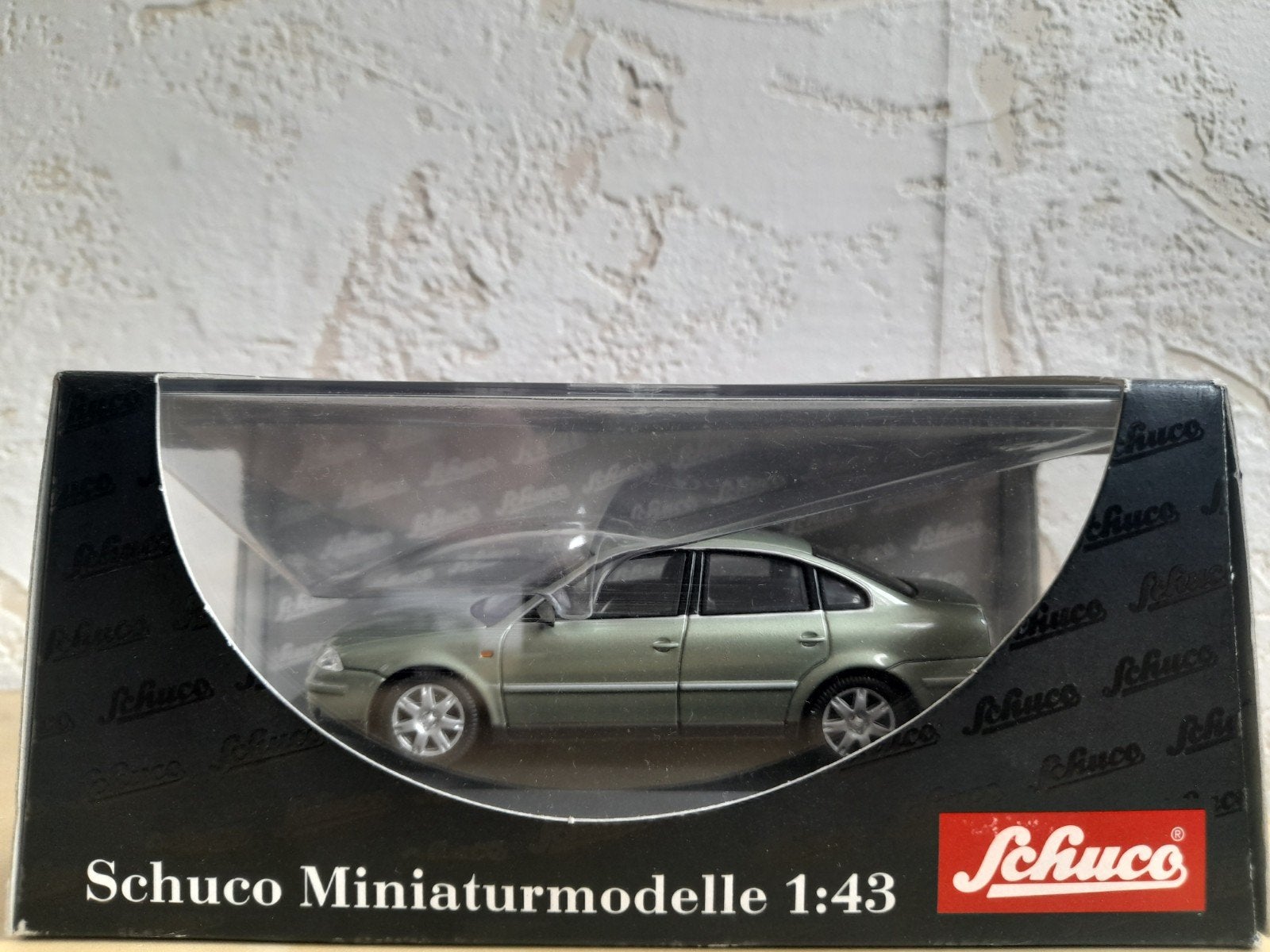 Volkswagen Vw Passat Limousine 2002 Schuco  1/43 (ovp), Ophalen of Verzenden, Zo goed als nieuw, Auto, Overige merken