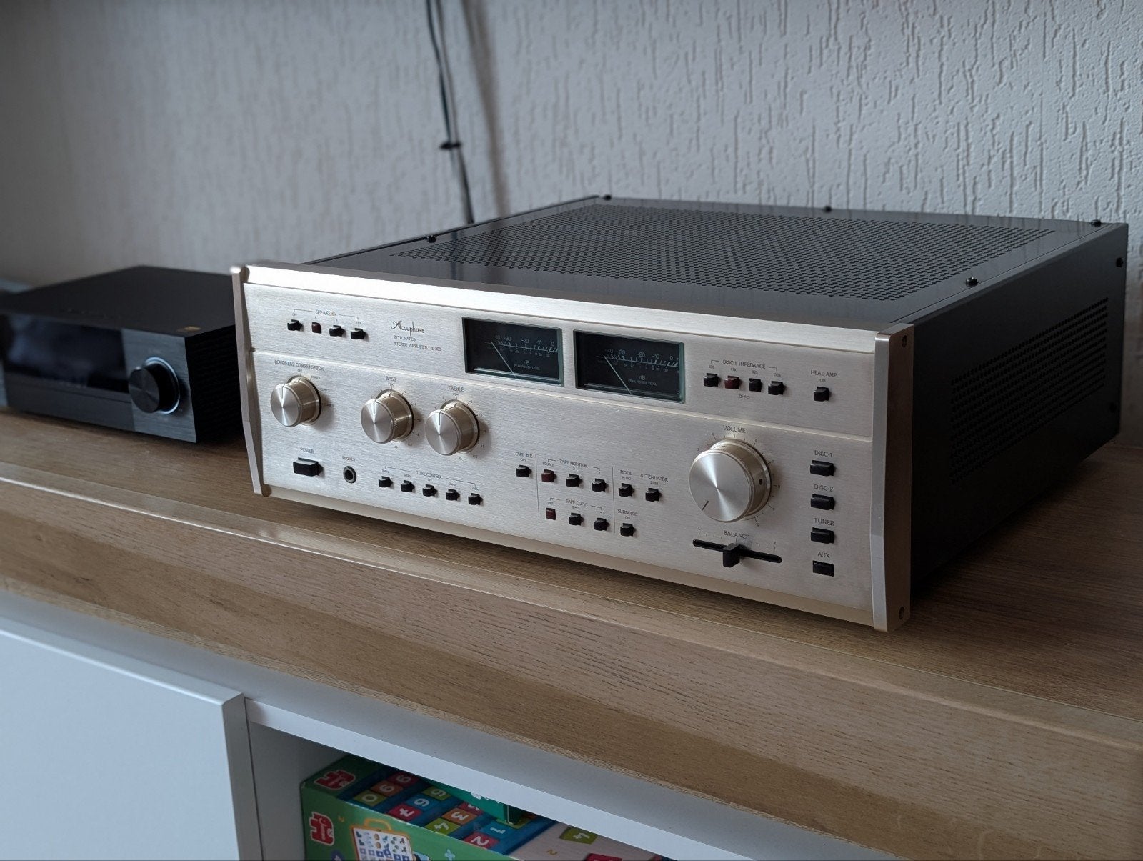 Accuphase E-303, Ophalen, Zo goed als nieuw, Stereo, Overige merken