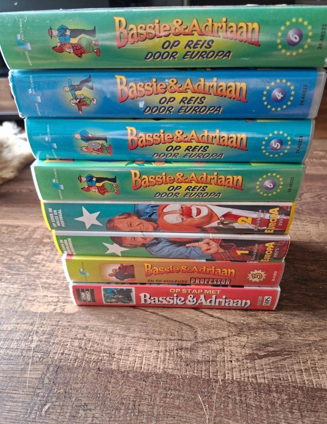 Bassie & Adriaan VHS collectie 8 x, Gebruikt, Alle leeftijden, Kinderfilm, VHS