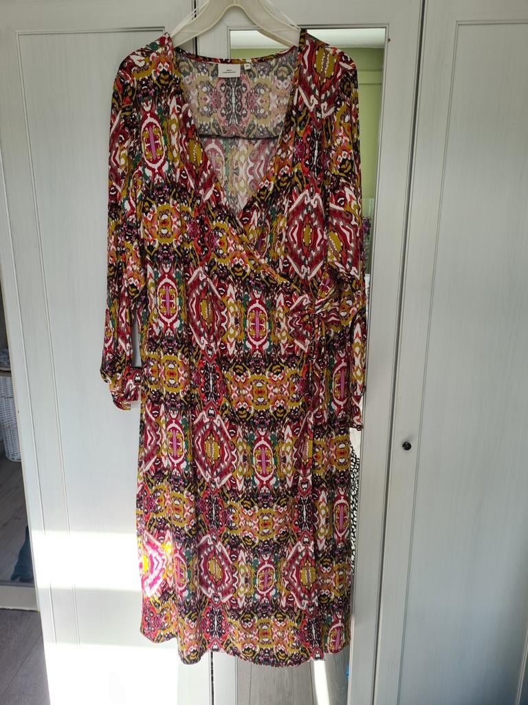 Leuke vrolijke zomer overslag jurk Only Carmakoma, Overige kleuren, Maat 46/48 (XL) of groter, Ophalen of Verzenden, Zo goed als nieuw
