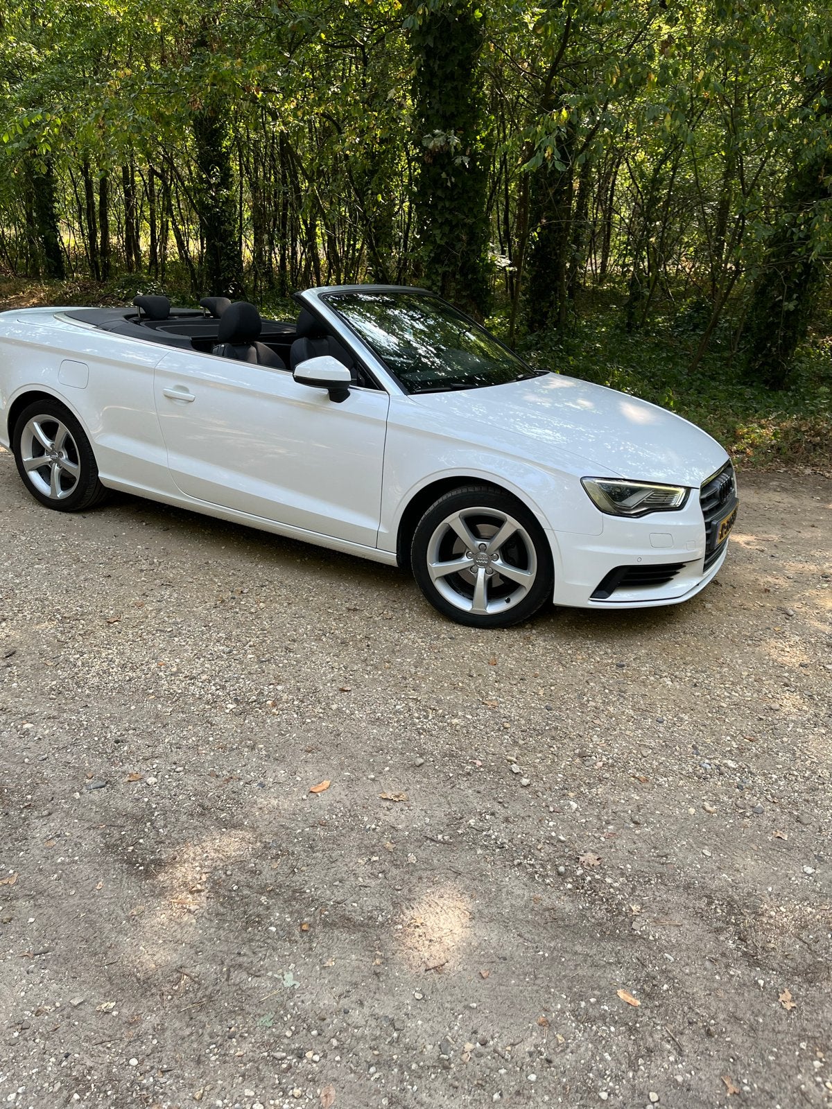 Audi A3 cabrio 1.4 Tfsi 125pk 2015 Wit, Auto's, Audi, Voorwielaandrijving, 4 cilinders, 4 stoelen, Wit