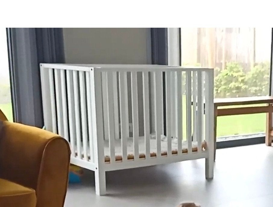 Baby Dump Ledikant - Zo goed als nieuw, Ophalen, Zo goed als nieuw, Ledikant