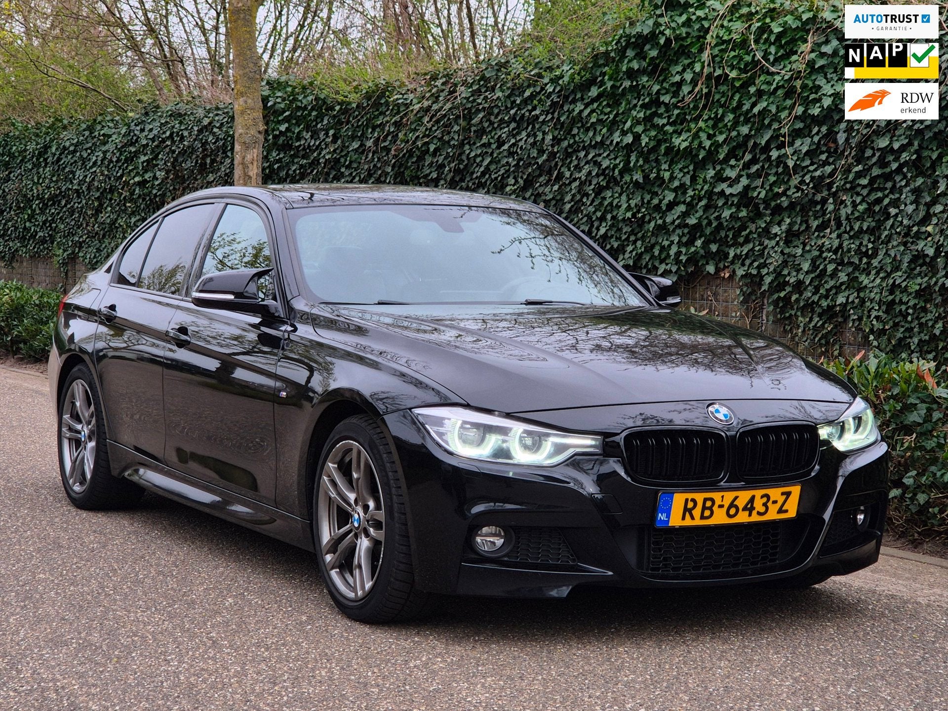 BMW 3-serie 320i B48 M Sport Apple CarPlay virtual dash 6wb, Automaat, 1998 cc, Achterwielaandrijving, Zwart