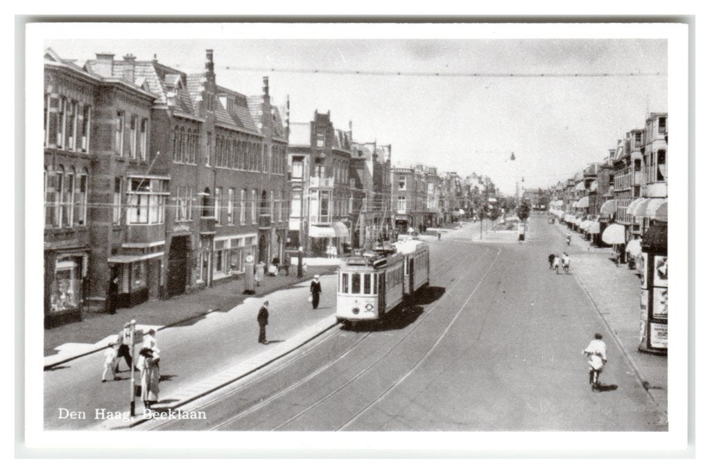 Den Haag, Beeklaan - Uitg: J. v.d. Hoek - Tram, Ophalen of Verzenden, 1940 tot 1960, Ongelopen, Zuid-Holland