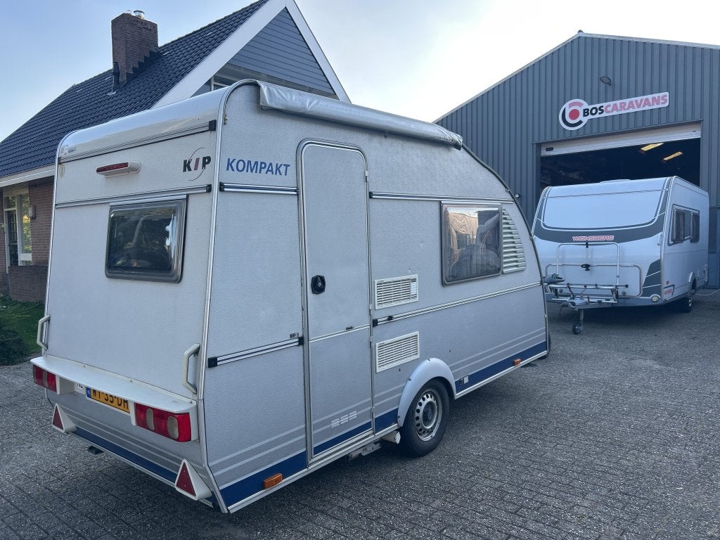 KIP 37 EK TOILET, LUIFEL, VOORTENT, MOVER, Standaardzit, Kip, Tot en met 2, A.G. Bellstraat 4 7903 AD Hoogeveen