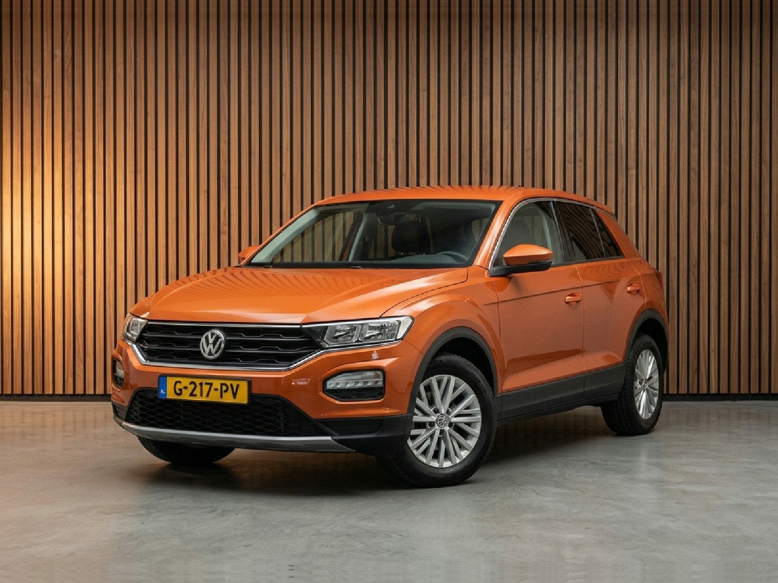 Volkswagen T-Roc 1.0 TSI Sport app / acc / airco / stoelverw, Auto's, Volkswagen, Voorwielaandrijving, Stof, Gebruikt, Overige kleuren