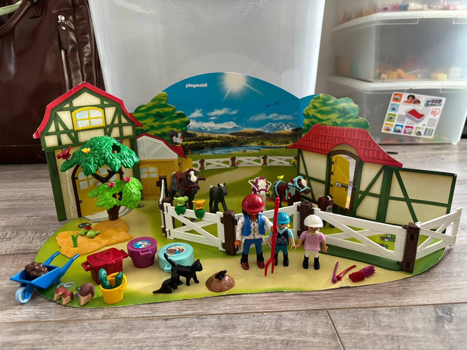 Playmobil Paardenmanege met Figuren en Accessoires, Gebouw, Complete set, Ophalen of Verzenden, Zo goed als nieuw