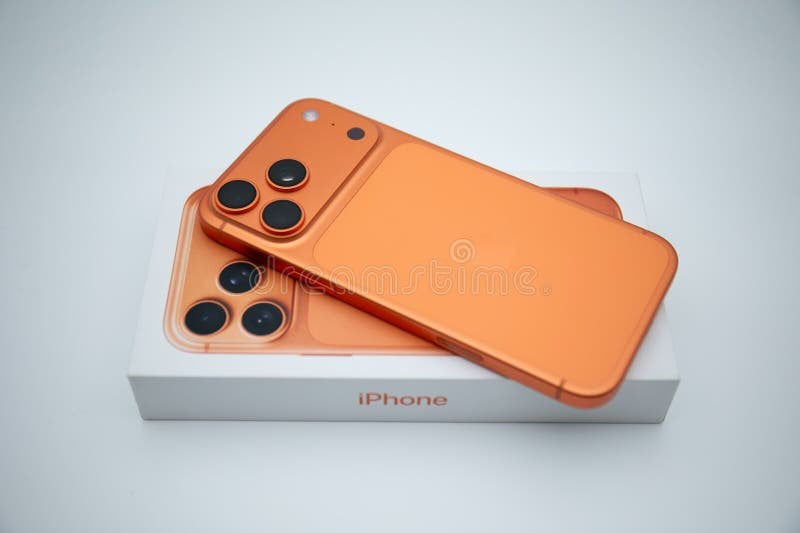 iPhone 17 Pro Max - 256 GB Orange met factuur en Garantie, Telecommunicatie, 256 GB, Ophalen of Verzenden, Zo goed als nieuw, 96 %