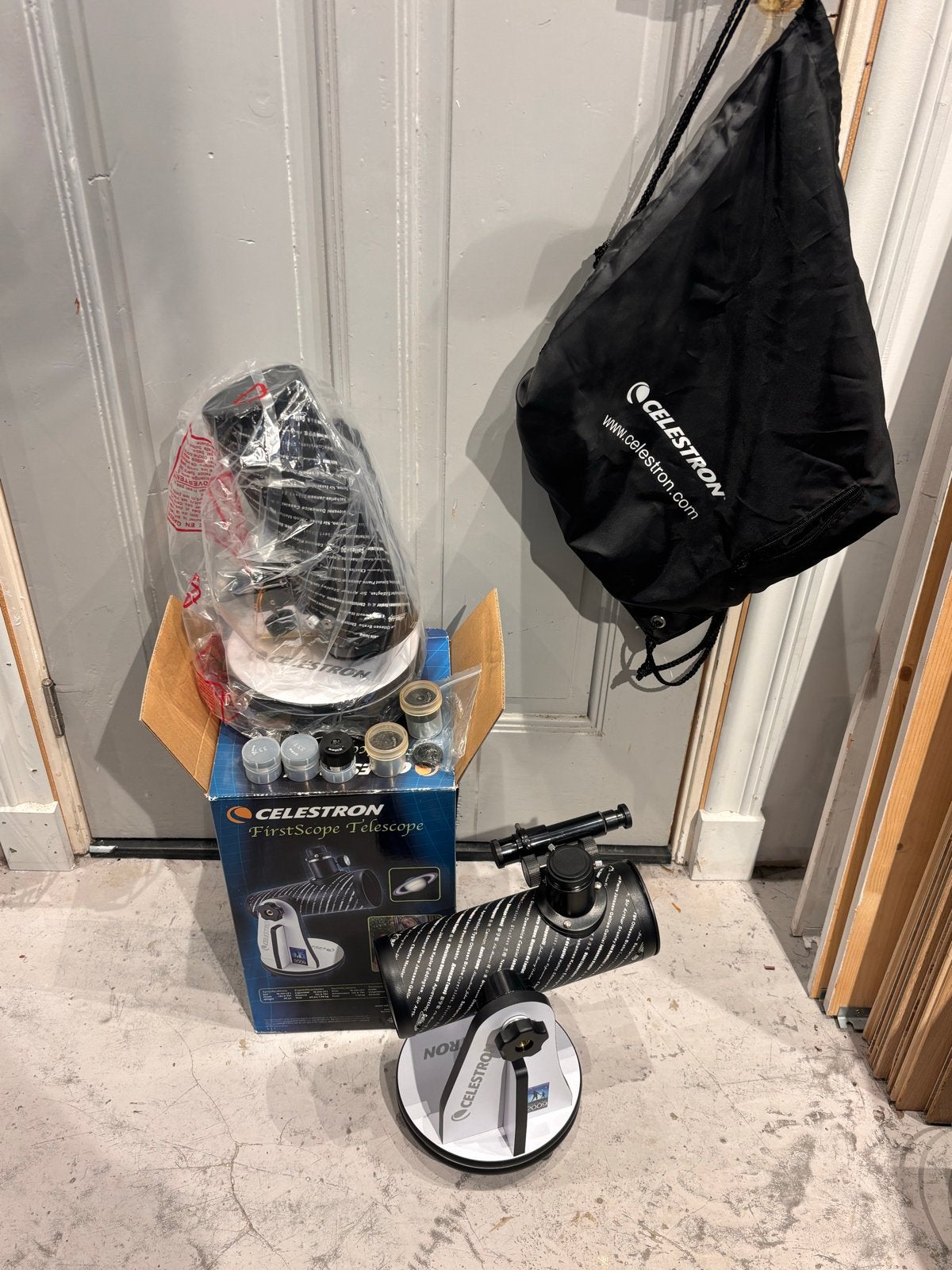 Celestron FirstScope Telescoop - Compact en Gebruiksvriendel, Ophalen of Verzenden, Zo goed als nieuw, Minder dan 80 mm, Spiegeltelescoop (reflector)