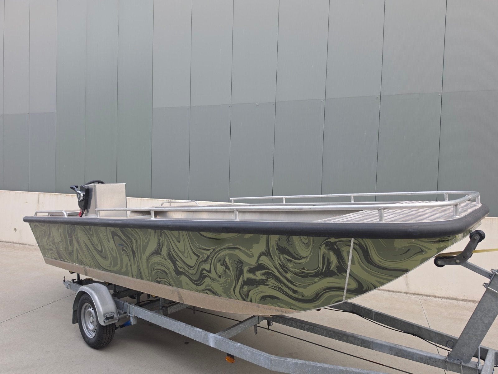 Aluminium visboot met tent en Suzuki buitenboordmotor, Overige merken, 1.95 meter, 15 pk, Buitenboordmotor