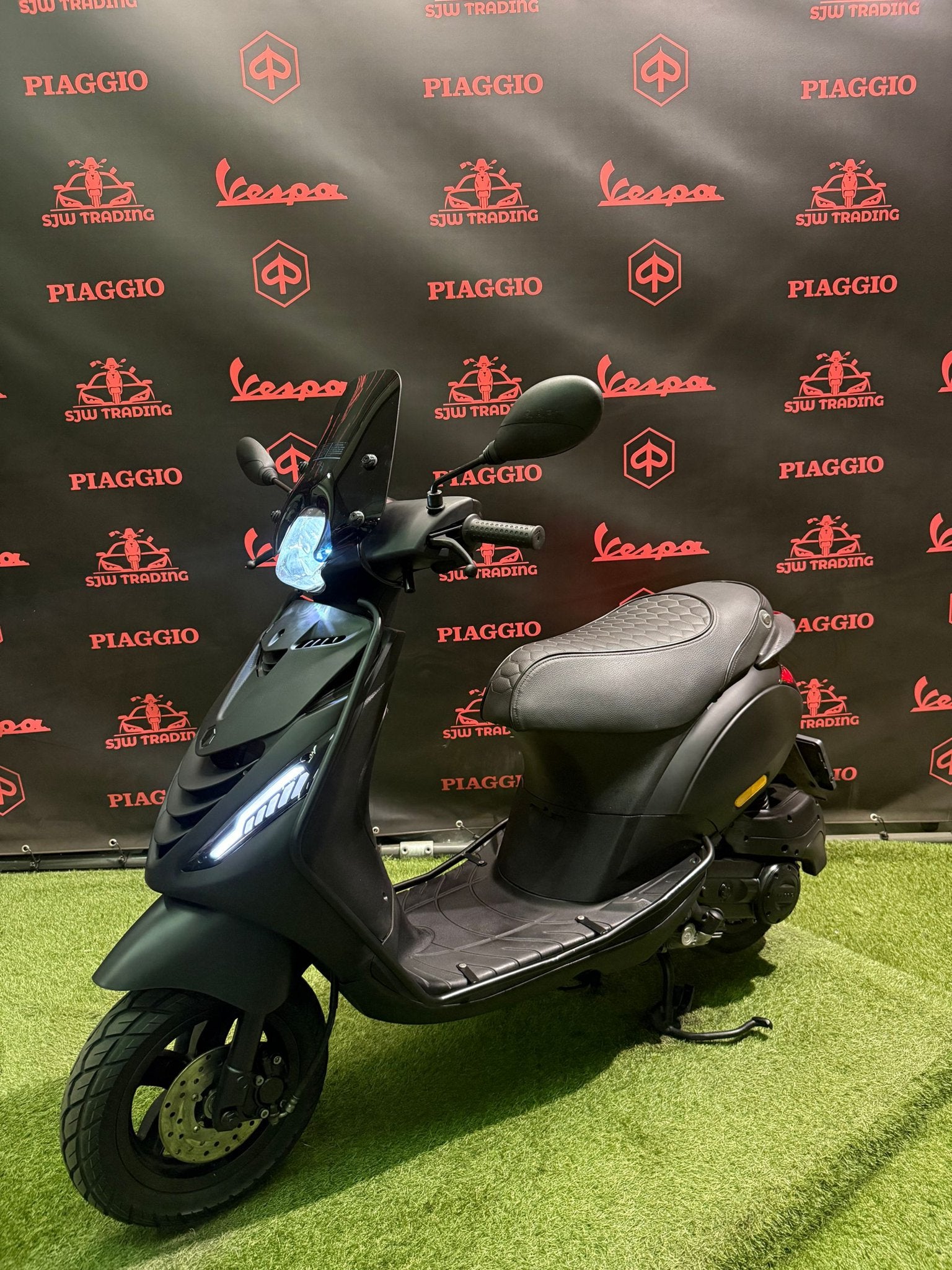 Piaggio Zip 2023 Brom! SP Mat Zwart / RS Zadel / Garantie!, -, Maximaal 45 km/u, -, Zip