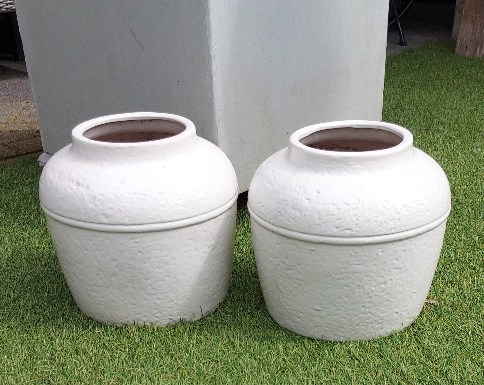 2 crème kleurige bloempotten/plantenpotten/vazen, Ophalen, Zo goed als nieuw, Overige kleuren