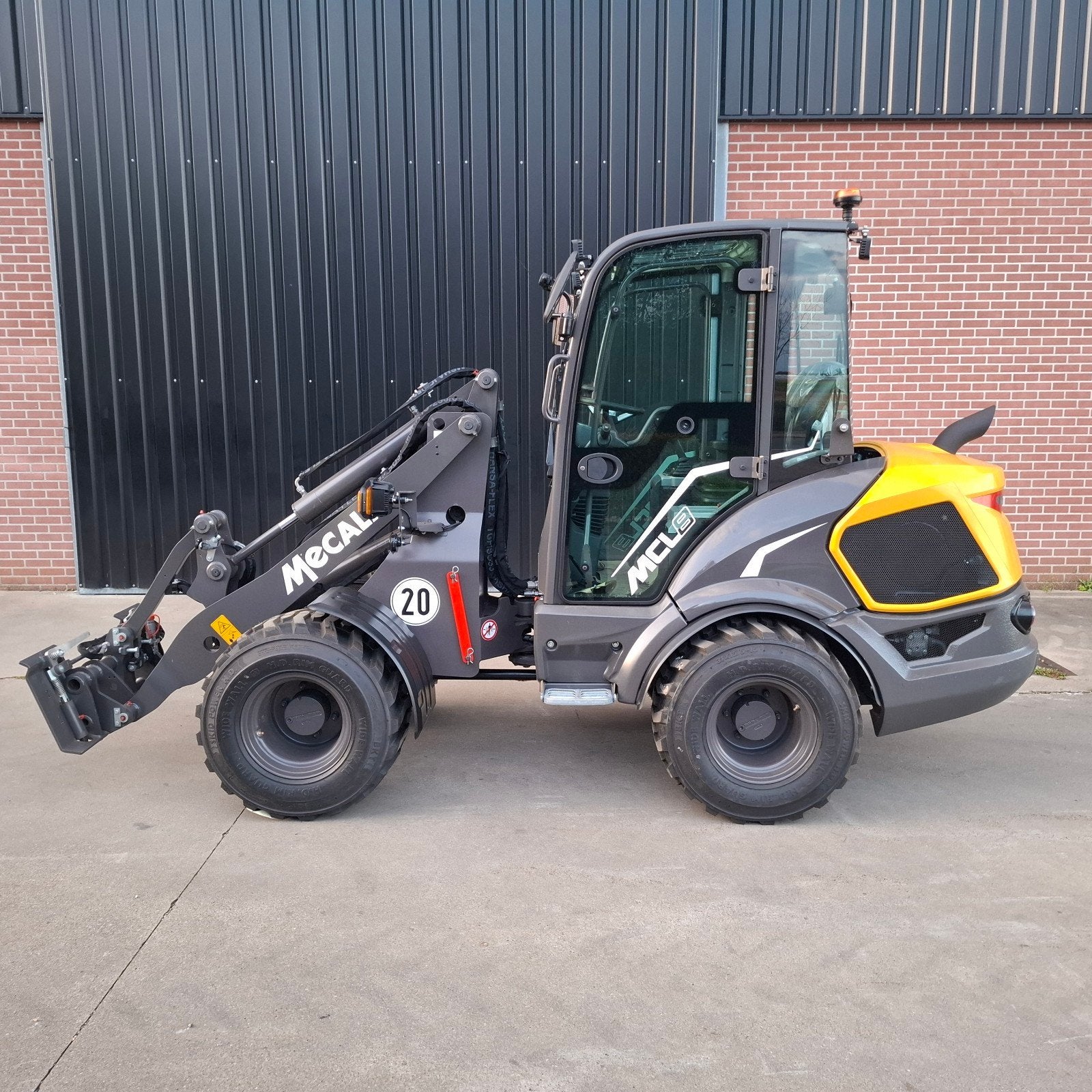 Mecalac MCL 8 nieuw!, Zakelijke goederen, Ophalen of Verzenden, Wiellader of Shovel