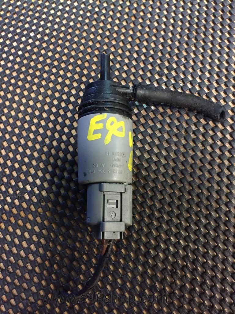 Ruitensproeierpomp BMW E90 E91 oem 6934159, Gebruikt, -, -, Ophalen of Verzenden