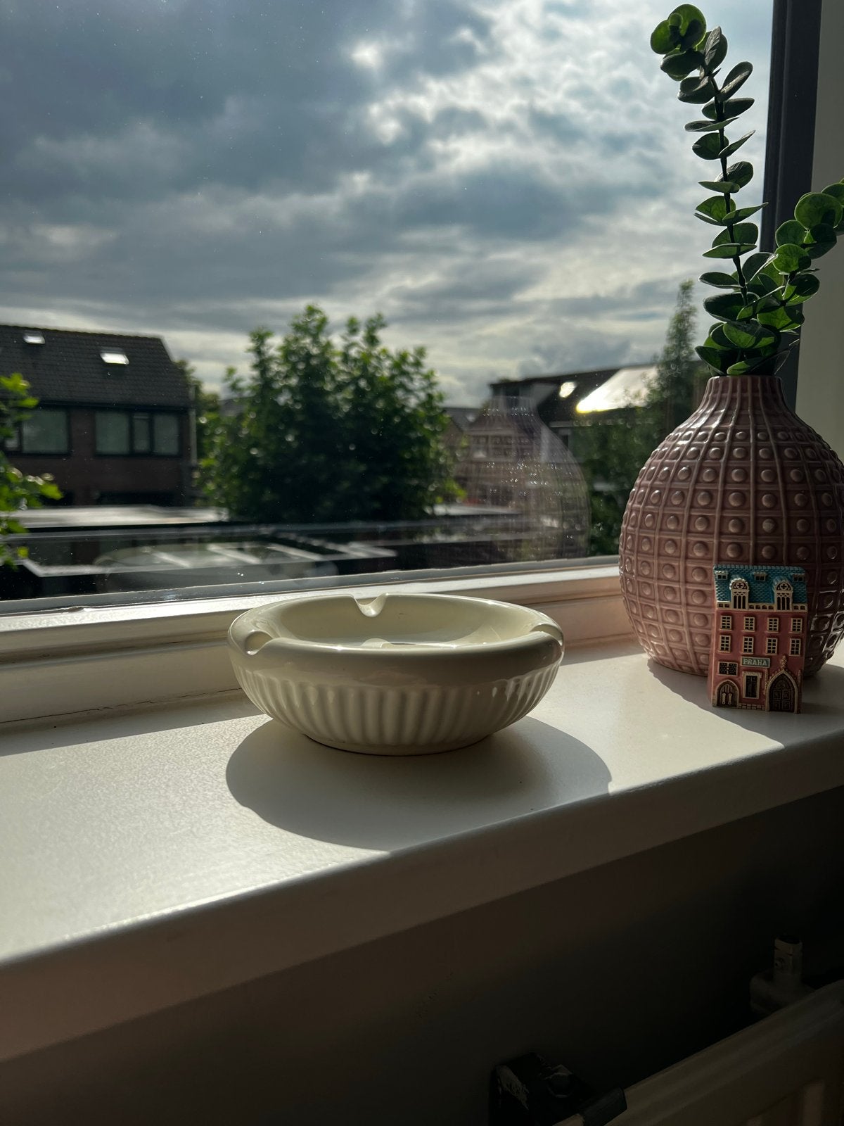 Vintage crèmekleurige asbak, Verzenden