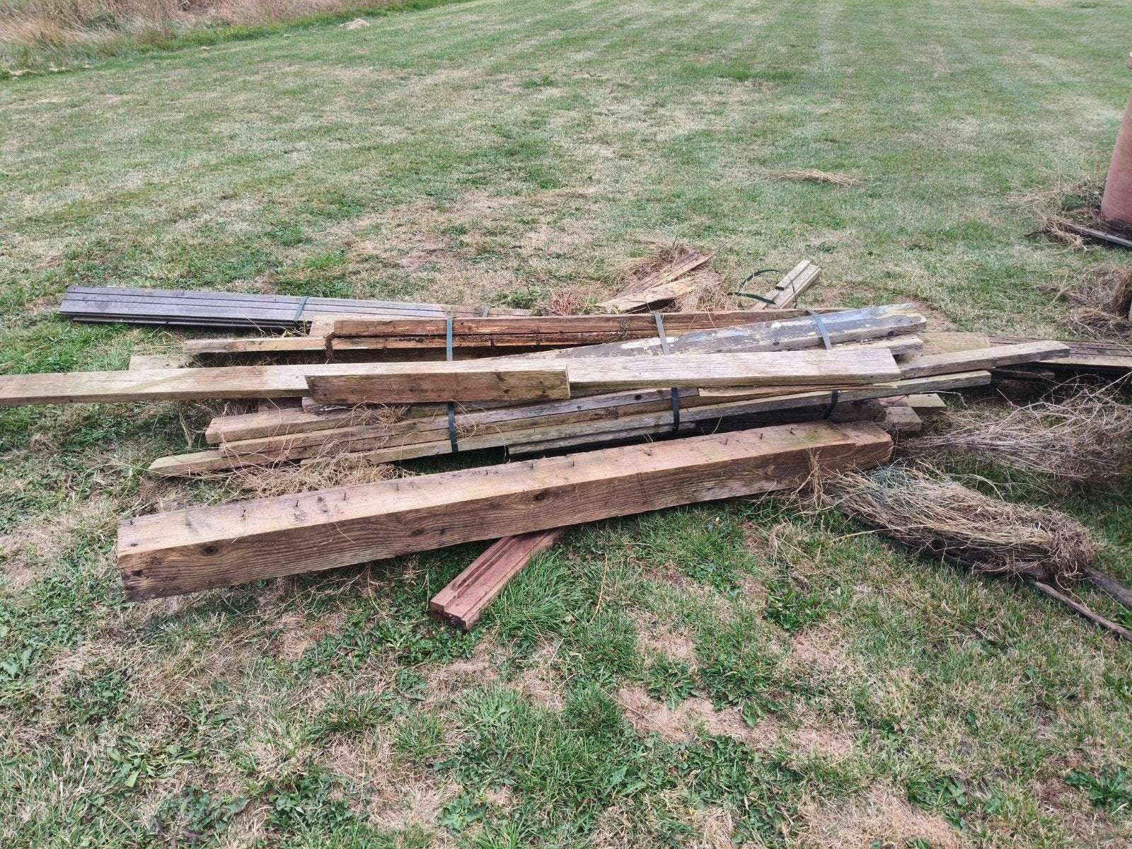 Diverse partij gebruikt hout: balken, planken, pallet, Gebruikt, Ophalen of Verzenden, Balk, Overige houtsoorten