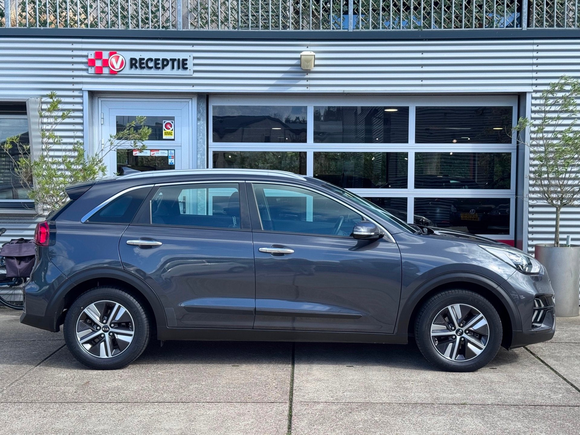 Kia Niro 1.6 GDi Hybrid DynamicLine / Adaptieve Cruise / Car, Auto's, Gebruikt, Euro 6, Leder en Stof, Origineel Nederlands