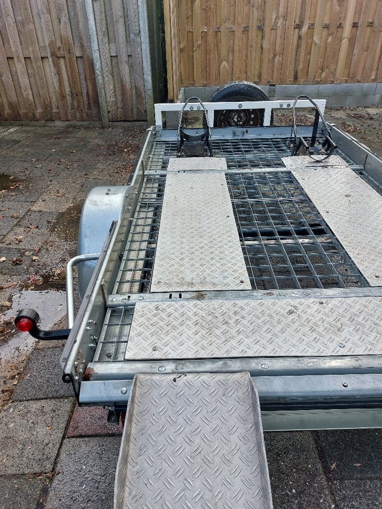 Motorfietsaanhanger met oprijplaat en wielklemmen, Ophalen, Gebruikt