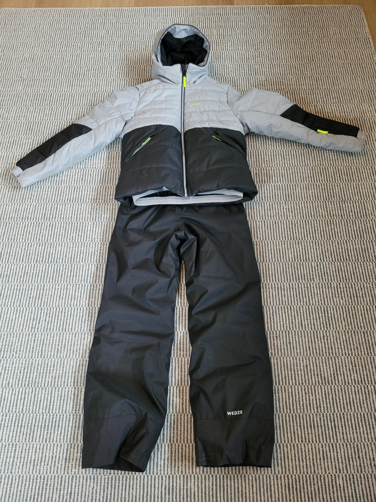 Wedze Ski set jas en broek maat 143-152, Gebruikt, Jongen of Meisje, Sport- of Zwemkleding, Decathlon