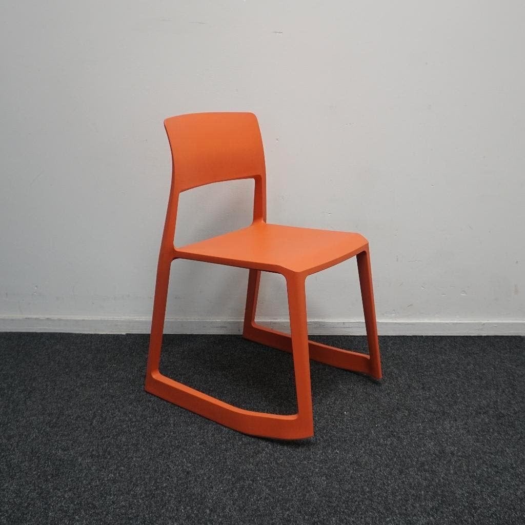Vitra Tip Ton Chair Design Stoelen | Schommel | Koraal Rood, Huis en Inrichting, Kunststof, -, Ophalen of Verzenden, Zo goed als nieuw