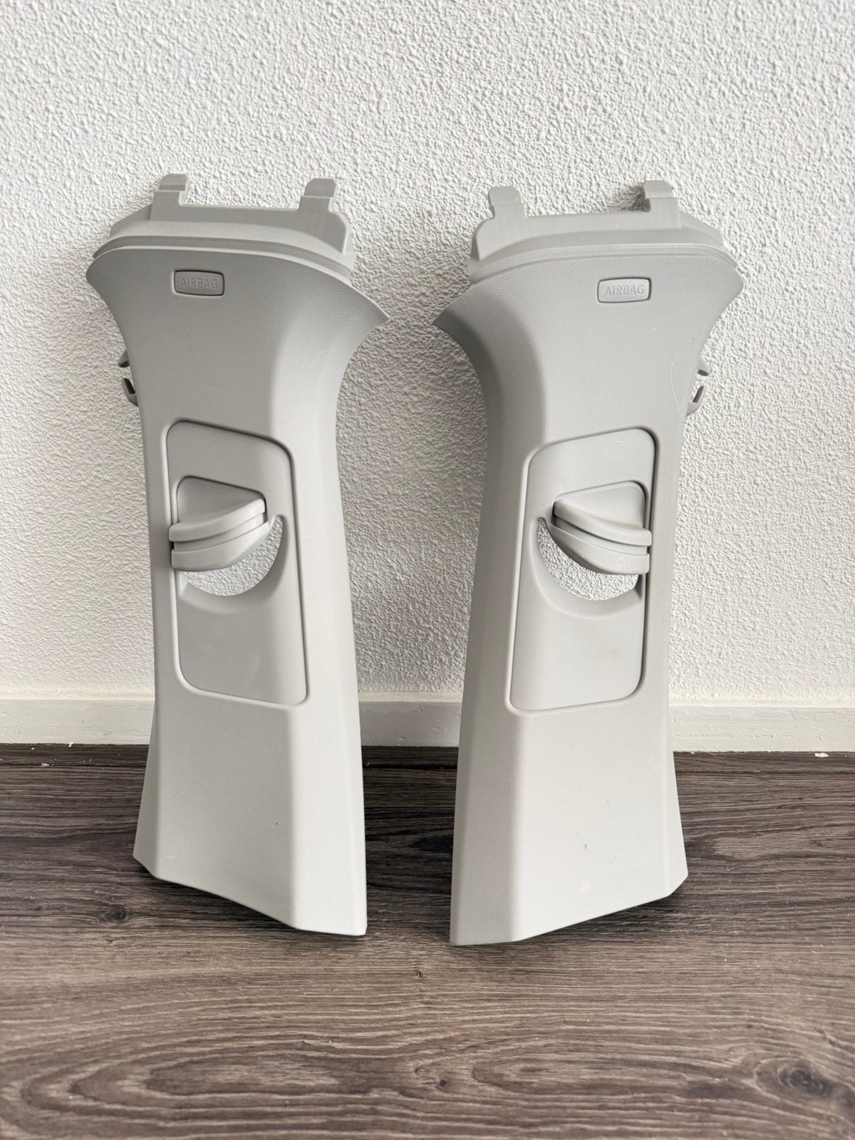 Stijl Bekleding Boven Grijs Links + Rechts VW Touran 5T, Auto-onderdelen, Interieur en Bekleding, Ophalen