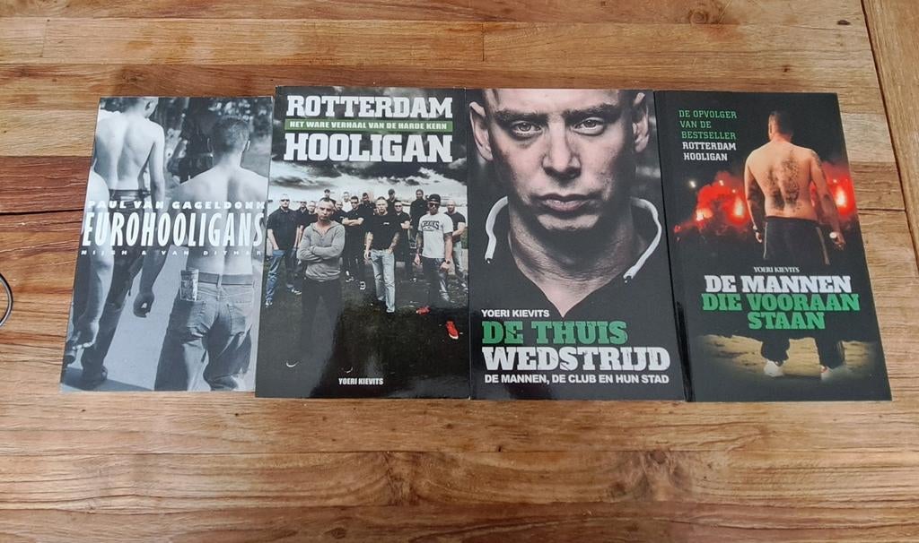 4 boeken over Hooligans, Boeken, Ophalen of Verzenden, Gelezen, Diverse auteurs