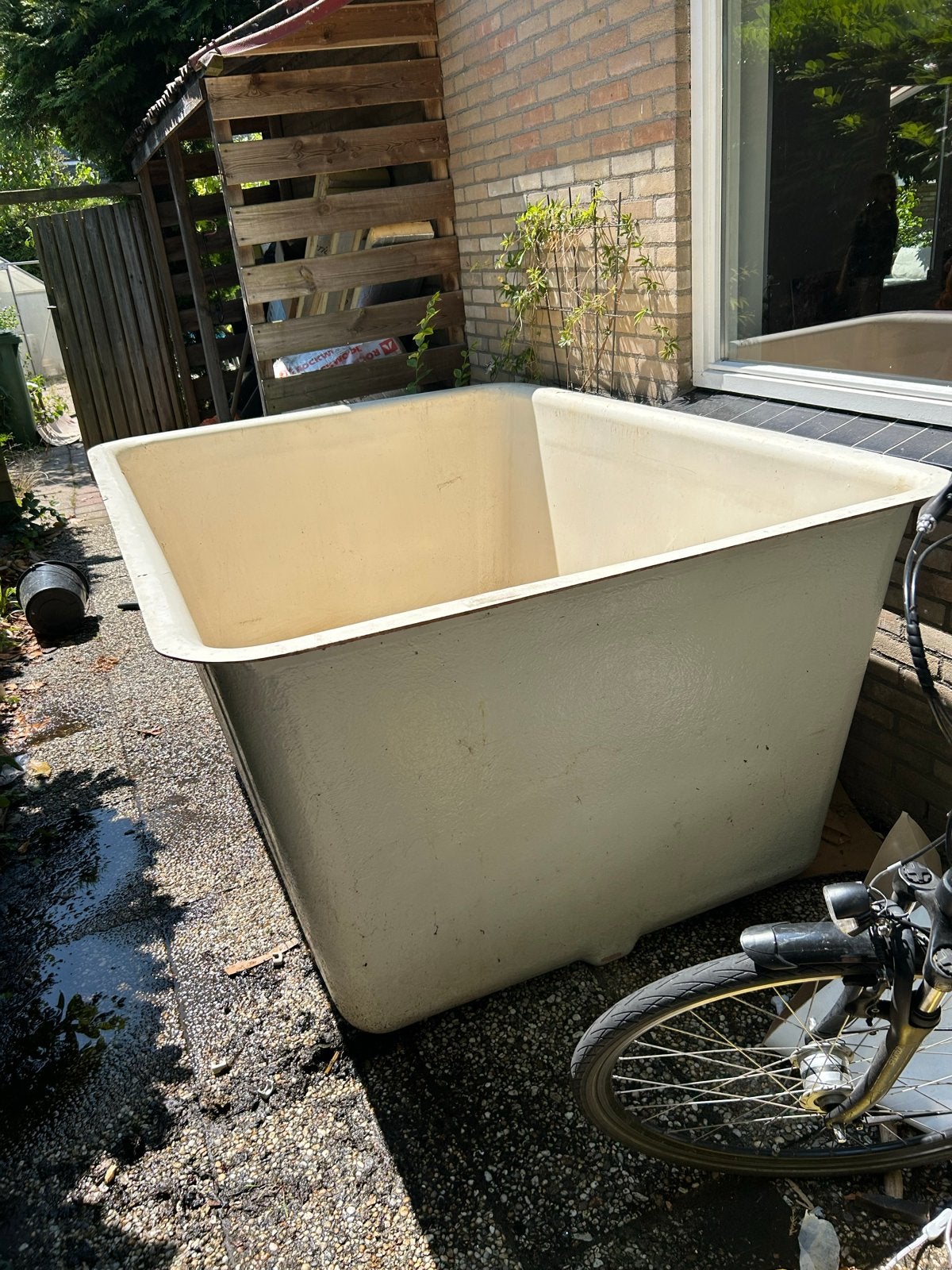 Versterkte Polyester Bak 1,9m³ - Zwembad/Jacuzzi Project, Ophalen, Gebruikt, Minder dan 200 cm, 200 tot 400 cm