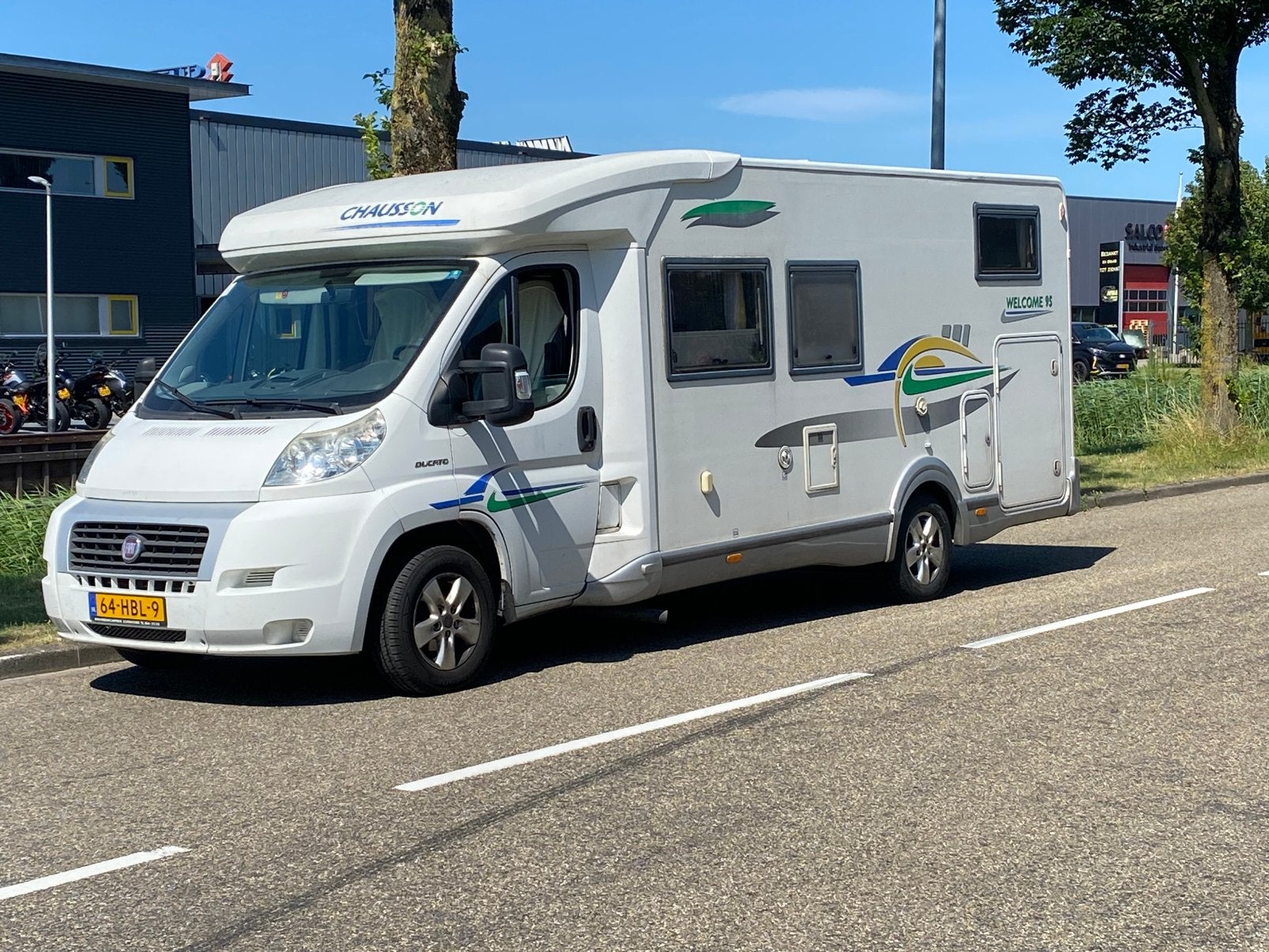 Chausson Welcome 95  Fiat  2.3 enkele bedden, royale garage, Caravans en Kamperen, Campers, Standaard zit, Ringverwarming, Fiat