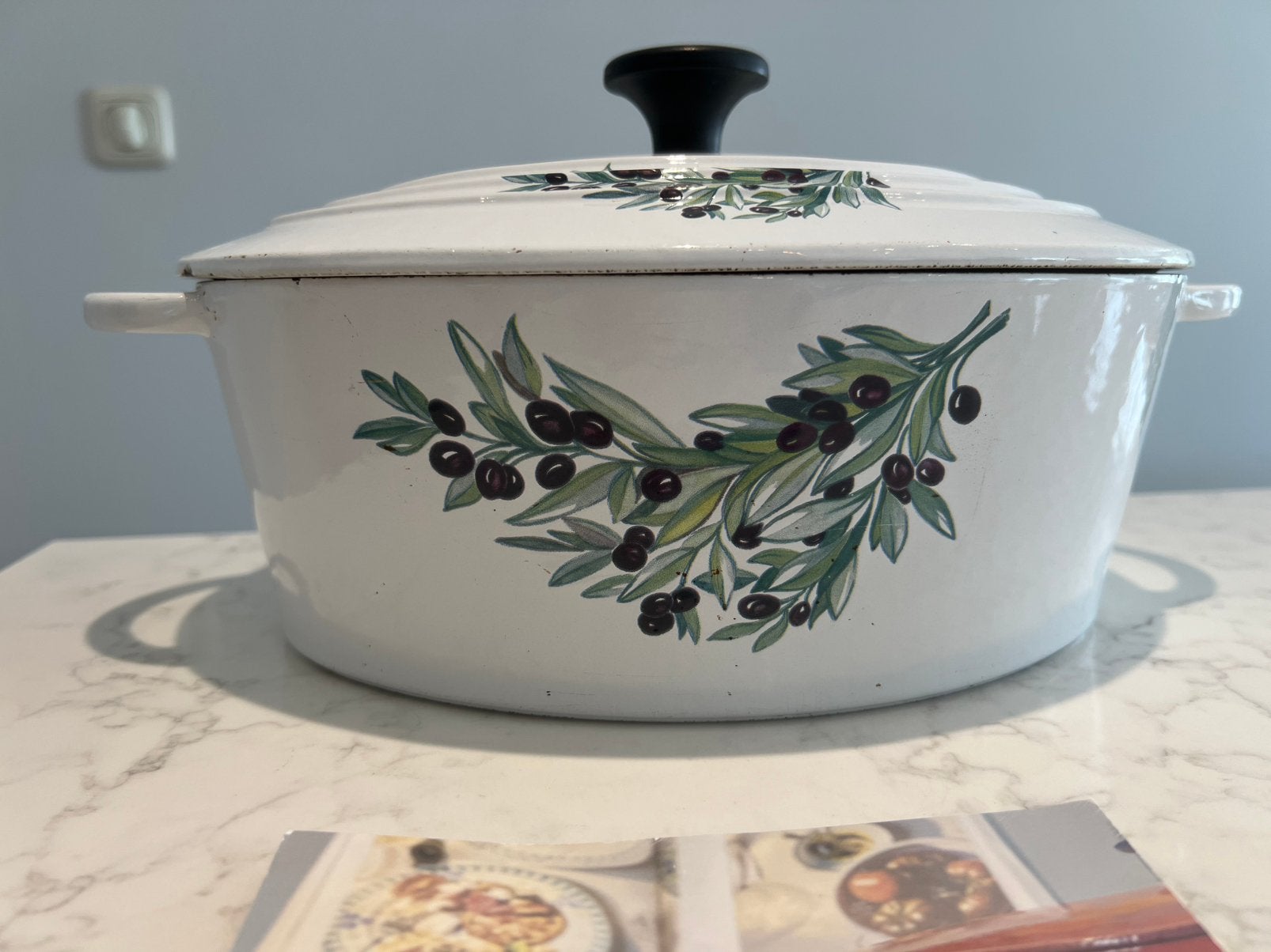 Zeldzame vintage Nomar “Les Olives” ovaal 29 cm, Huis en Inrichting, Gebruikt, Met handvatten, Ophalen of Verzenden, Nvt