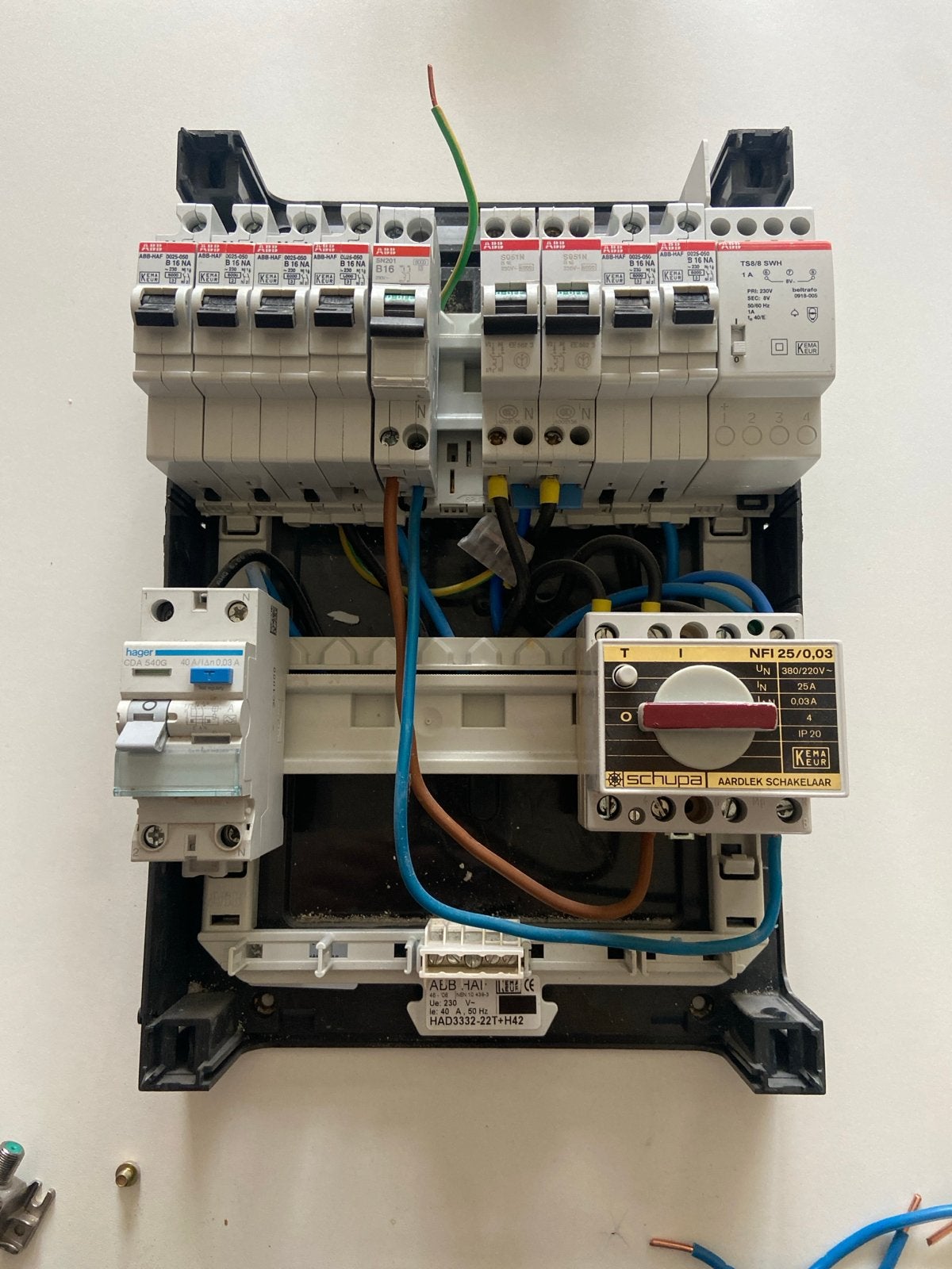 Gebruikte meterkast met aardlekschakelaar en automaten, Ophalen, Gebruikt, ABB, Groepenkast